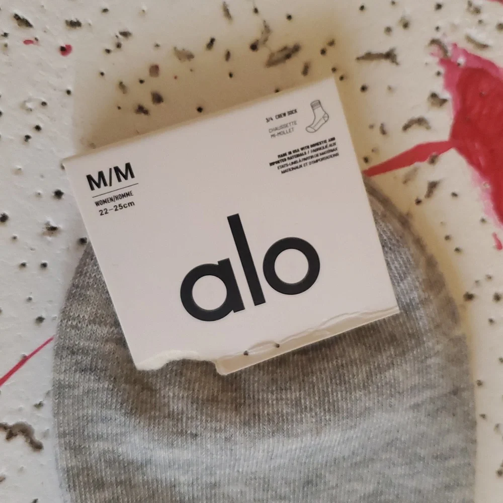 Alo Socks Size Medium